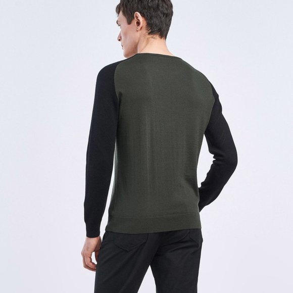 Sweater - Picture 3 of 3